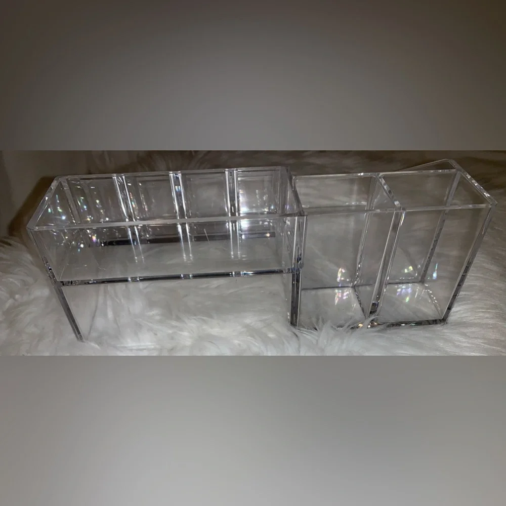 CLEAR Acrylic makeup organizer